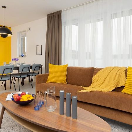Trendy & Spacious 3-Room Apartament Warsaw Wilanow By Noclegi Renters Bagian luar foto