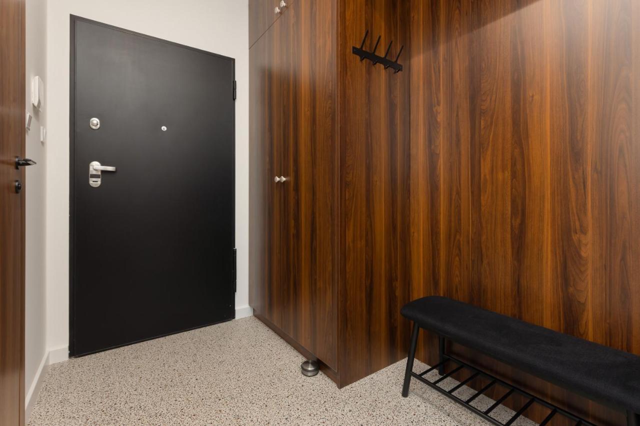 Trendy & Spacious 3-Room Apartament Warsaw Wilanow By Noclegi Renters Bagian luar foto