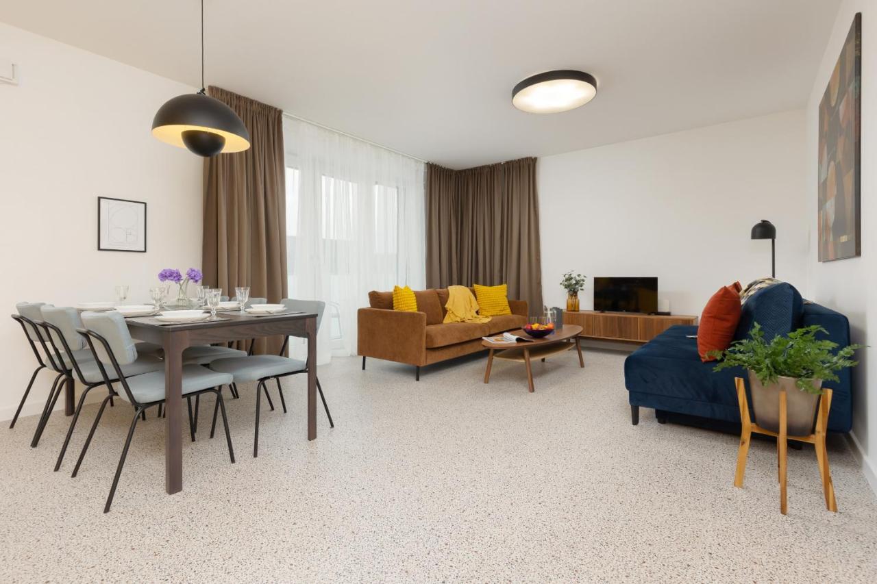 Trendy & Spacious 3-Room Apartament Warsaw Wilanow By Noclegi Renters Bagian luar foto